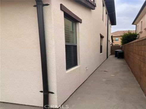 119  Alumroot  , Irvine, CA