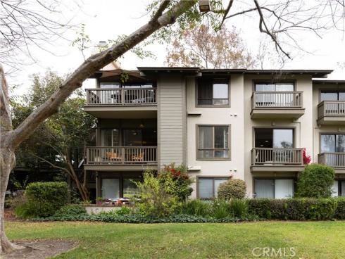 9 Flores , Irvine, CA