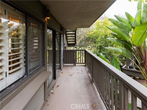 9 Flores , Irvine, CA