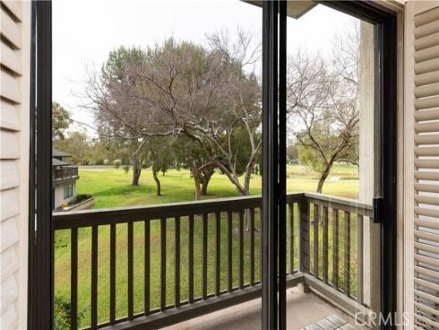 9 Flores , Irvine, CA