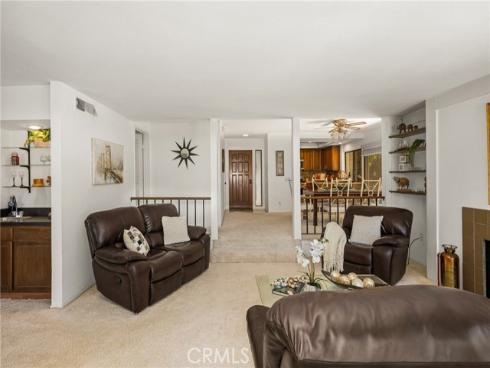 18 Solana , Irvine, CA