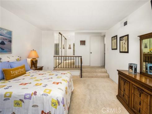 18 Solana , Irvine, CA