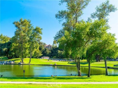 18 Solana , Irvine, CA