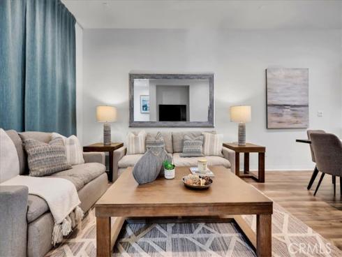 168  Sawbuck  , Irvine, CA