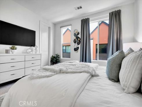 168  Sawbuck  , Irvine, CA