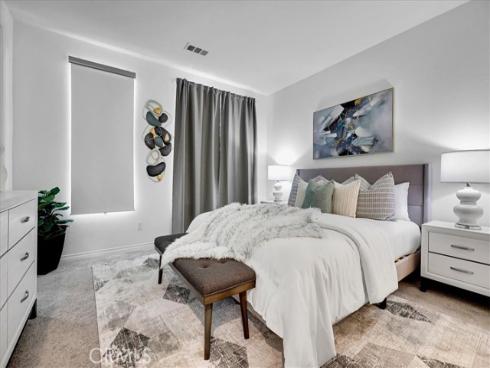 168  Sawbuck  , Irvine, CA