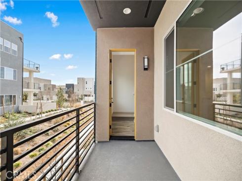 127  Culture  , Irvine, CA