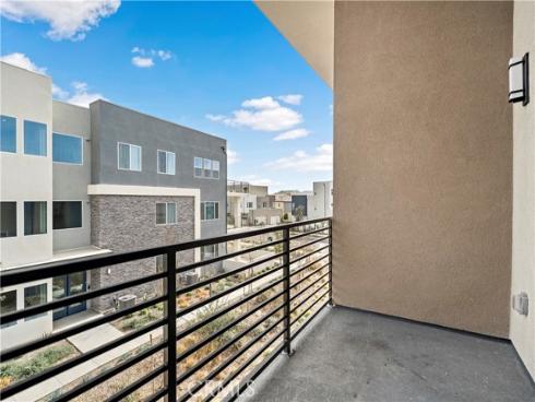 127  Culture  , Irvine, CA