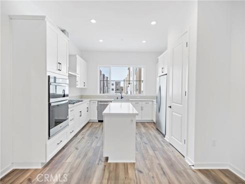 127  Culture  , Irvine, CA