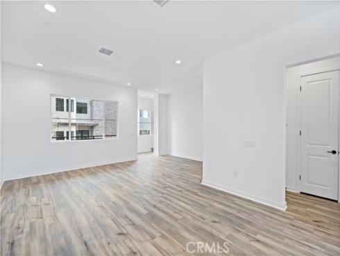 127  Culture  , Irvine, CA