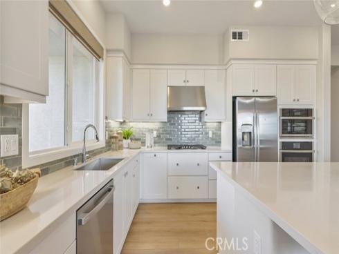 401  Mulligan  , Irvine, CA