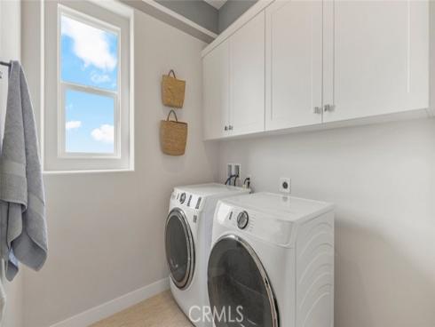 401  Mulligan  , Irvine, CA