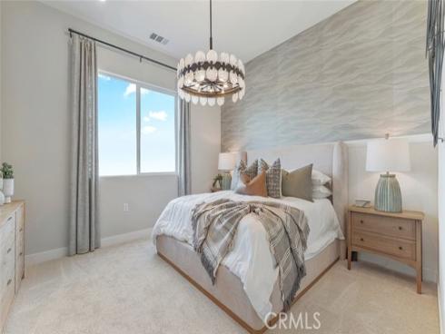 401  Mulligan  , Irvine, CA