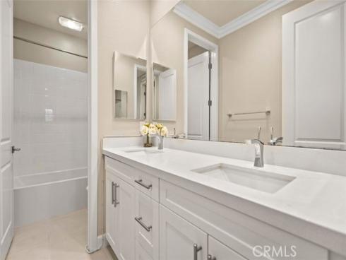 61  English Saddle  , Irvine, CA