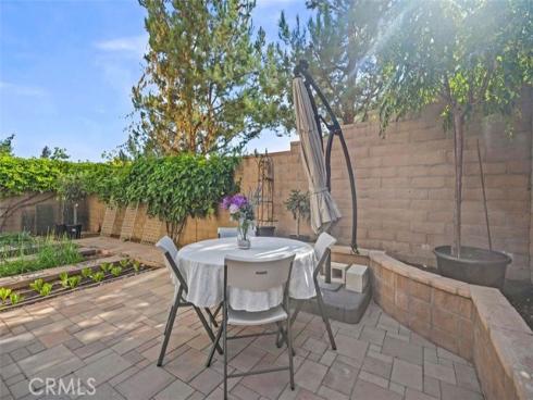 61  English Saddle  , Irvine, CA