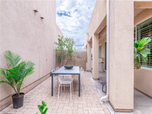 120  Mongoose  , Irvine, CA