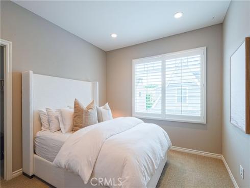 120  Mongoose  , Irvine, CA