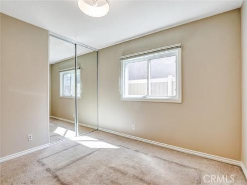 24  Field  , Irvine, CA