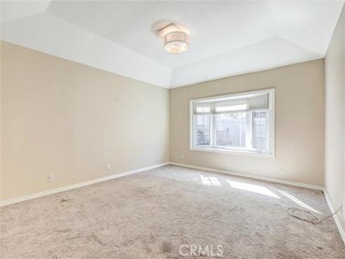 24  Field  , Irvine, CA