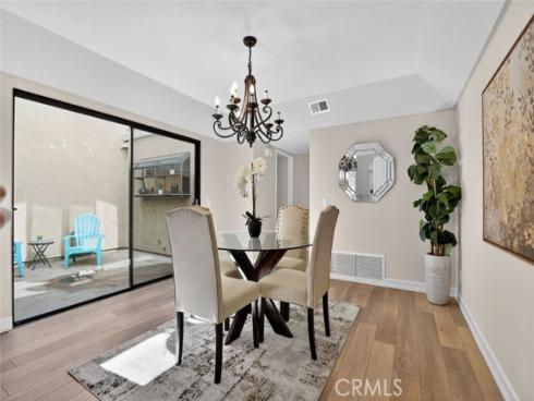 26  Claret  40 , Irvine, CA