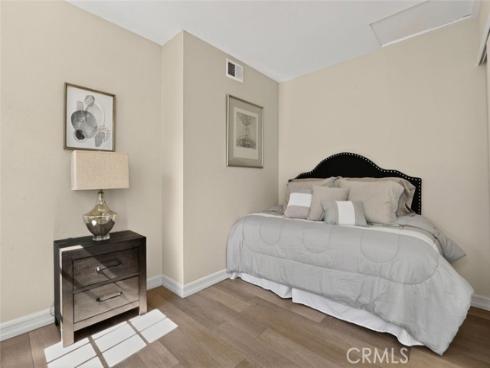 26  Claret  40 , Irvine, CA