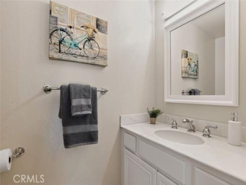 26  Claret  40 , Irvine, CA