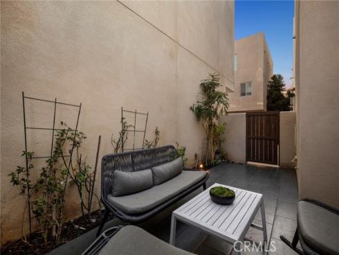 181  Carmine  , Irvine, CA