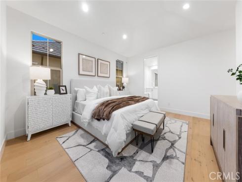 206  Collino  , Irvine, CA