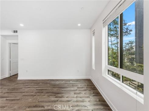 1218  Nolita  , Irvine, CA