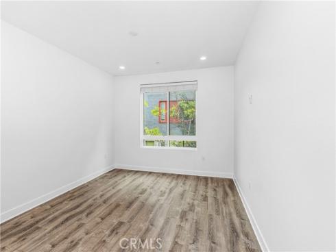 1218  Nolita  , Irvine, CA