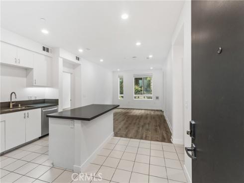 1218  Nolita  , Irvine, CA