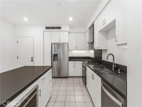 1218  Nolita  , Irvine, CA