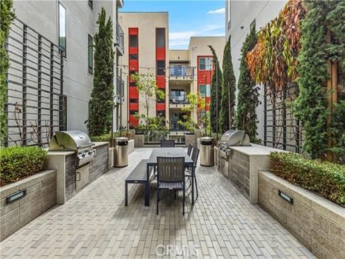 1218  Nolita  , Irvine, CA