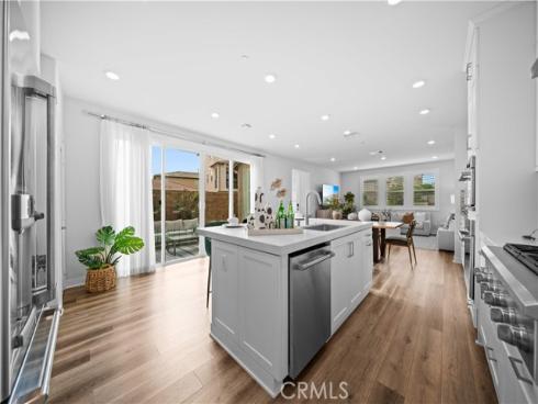 362  Chorus  , Irvine, CA