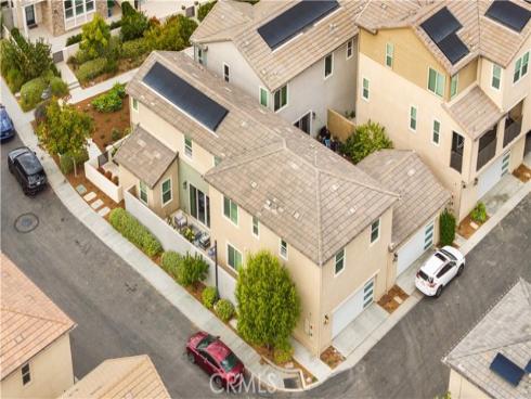 362  Chorus  , Irvine, CA