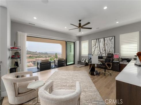 162  Leafy  , Irvine, CA