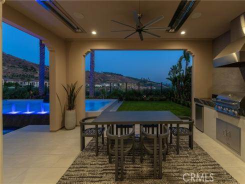 162  Leafy  , Irvine, CA