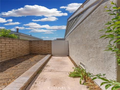 5  Locust  , Irvine, CA