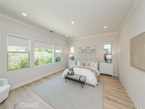 56 Chasma , Irvine, CA