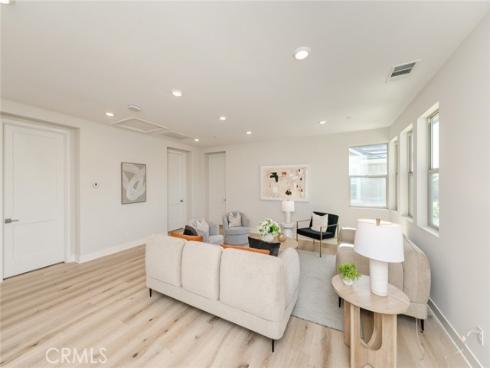 56 Chasma , Irvine, CA