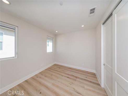 56 Chasma , Irvine, CA