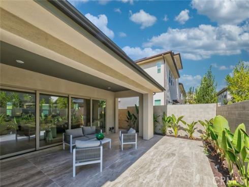 56 Chasma , Irvine, CA