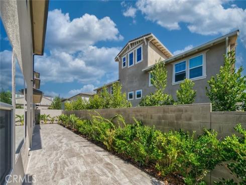 56 Chasma , Irvine, CA