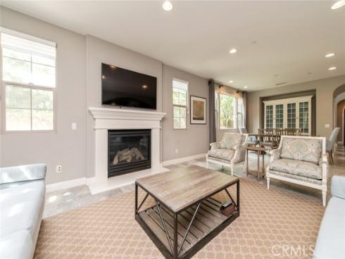 120 Tomato Springs , Irvine, CA