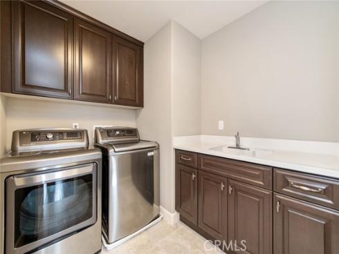 120 Tomato Springs , Irvine, CA