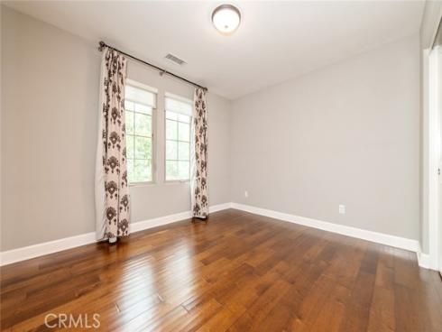 120 Tomato Springs , Irvine, CA