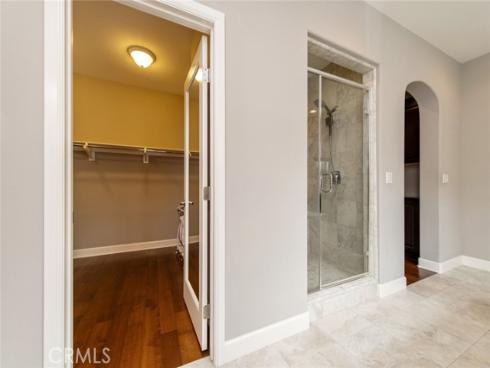 120 Tomato Springs , Irvine, CA