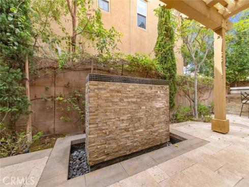 120 Tomato Springs , Irvine, CA