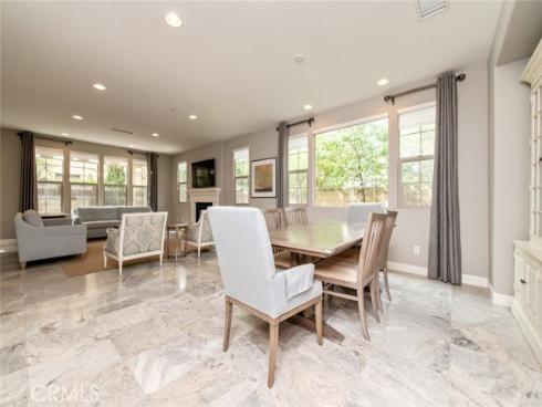 120 Tomato Springs , Irvine, CA