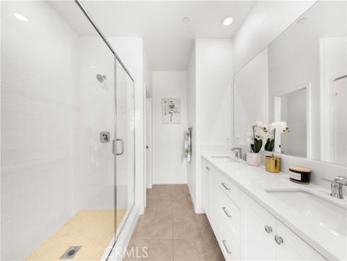 173 Sentosa , Irvine, CA